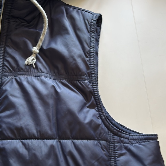 American Rag Puffer Vest Removable Hood Size M - Picture 10 of 12